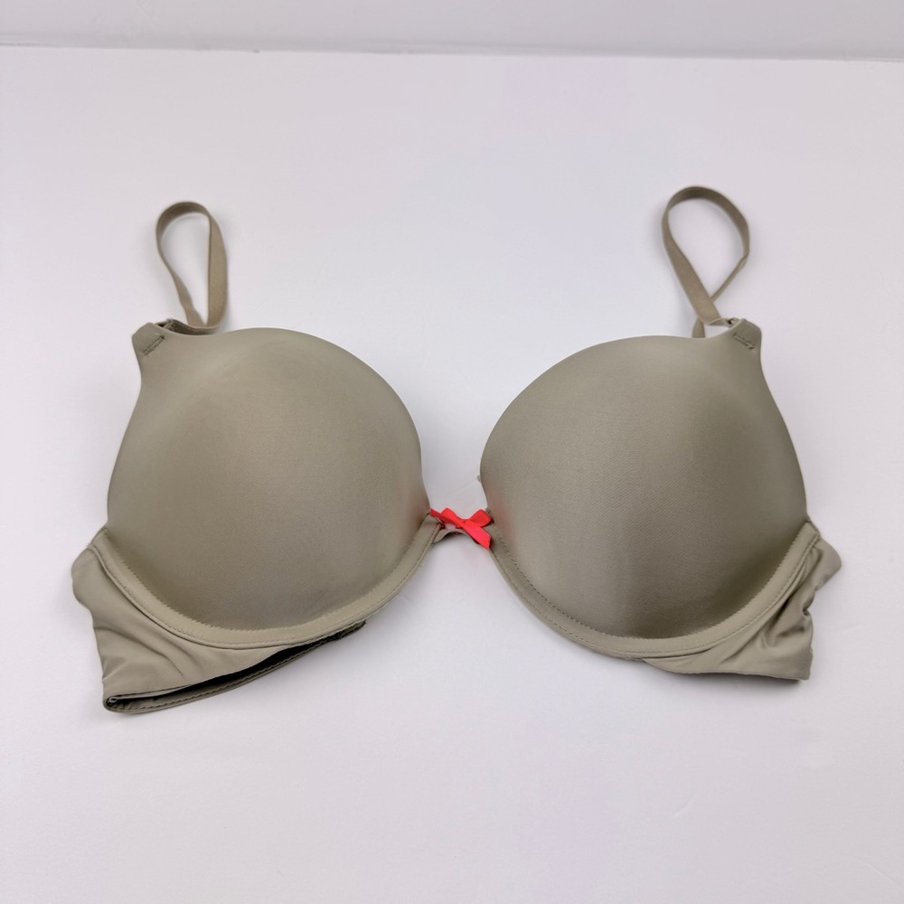 Victoria's Secret Convertible Push Up Bra Size 32D